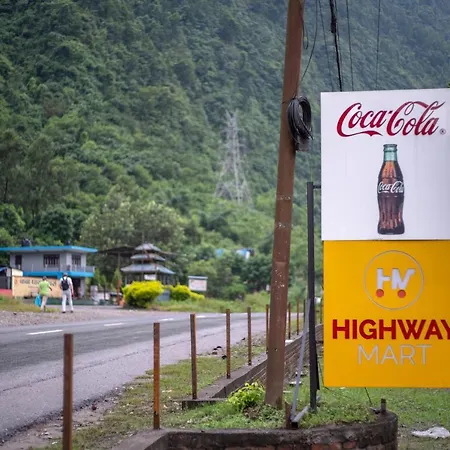 Serene Highway Resort